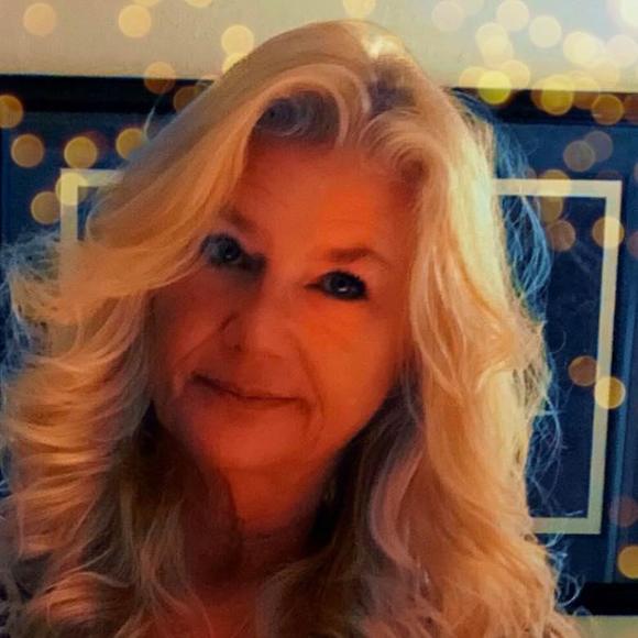 Meet your Posher, Chris - Picture 1 of 1